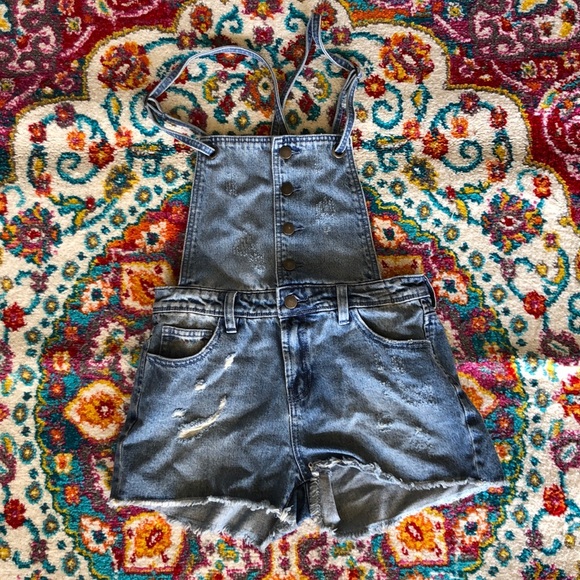 Pants - 💙Denim Overall Shorts!